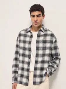 THE BEAR HOUSE Men Relaxed Fit Checked Casual Shirt