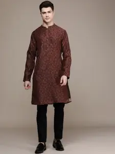 House of Pataudi Men Floral Printed Mandarin Collar Knee Length Straight Kurta
