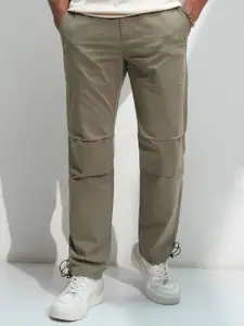 HIGHLANDER Men Straight Fit Trousers