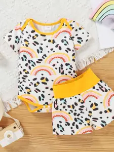 YK Infant Girls Printed Round Neck Pure Cotton Bodysuit & Shorts