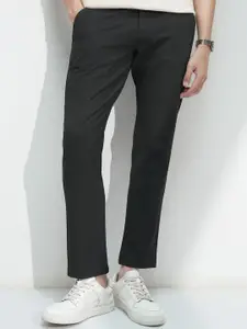 HIGHLANDER Men Mid-Rise Slim Fit Trousers