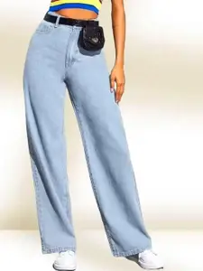 Metronaut Women Classic Relaxed Fit Mid-Rise Heavy Fade Jeans