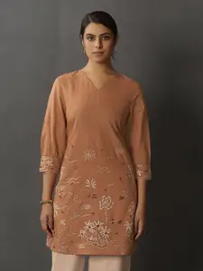 Anouk Women Floral Embroidered Thread Work Kurta