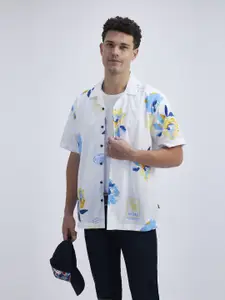 Pepe Jeans Men Relaxed Fit Floral Printed Cuban Collar Cotton Casual Shirt