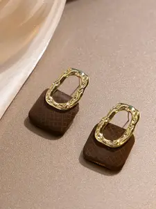 VAGHBHATT Gold-Plated Square Shaped Studs