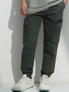 HIGHLANDER Men Relaxed Fit Cargos