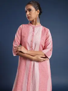 Taavi Checked Band Collar Roll-Up Sleeves Cotton Straight Kurta