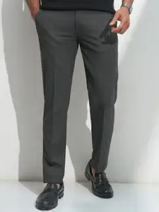 HIGHLANDER Men Checked Slim Fit Formal Trousers