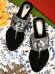 Froh Feet Women Embellished Ethnic Wedge Sandals