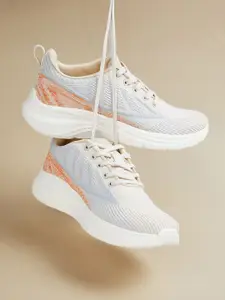 max Women Running Shoes