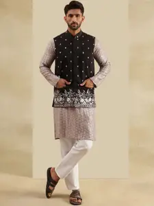 SOJANYA Men Floral Embroidered Regular Kurta with Pyjamas Kurta Sets