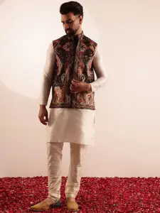 SOJANYA Men Ethinic Motifs Printed Regular Straight Kurta Pyjamas