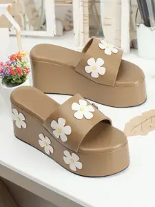 H.M. LADIES FOOTWEAR Women Printed Wedge Sandals