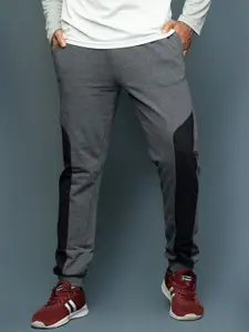 Moda Rapido Men Colourblocked Cotton Mid-Rise Joggers