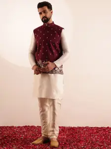 SOJANYA Mandarin Collar Straight Kurta With Pyjamas & Nehru Jacket