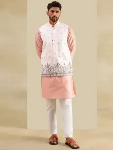 SOJANYA Men Floral Embroidered Kurta with Pyjama