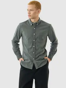 Snitch Men Button-Down Collar Slim Fit Casual Shirt