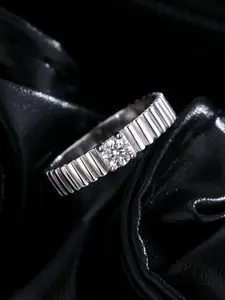 The Roadster Lifestyle Co Men Silver-Plated American Diamond-Studded Finger Ring