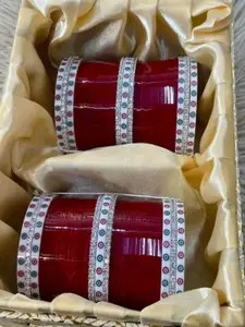 T4 JEWELS Set Of 2 Stone Studded Bridal Chura Bangle