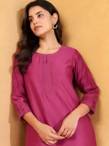 Fabindia Solid Round Neck Cotton Silk Kurta