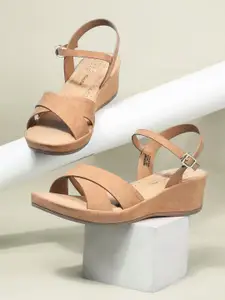 Bata comfit Bata Women comfit High-Top Wedge Sandals