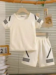 INCLUD Boys Printed Round Neck T-shirt With Shorts