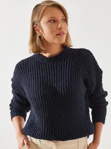 BIANCO LUCCI Women Self Design Vertical Stripes Top