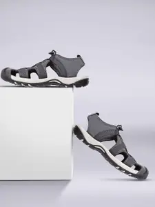 The Roadster Lifestyle Co. Men Textured Sports Sandals