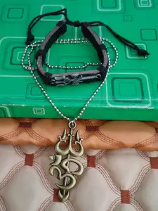 M Men Style Stainless Steel Gold-Plated Contemporary Pendant With Bracelet