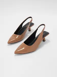 Forever Glam by Pantaloons Women Pointed Toe Kitten Heeled Pumps