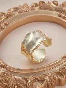 DressBerry Gold-Plated Dented Pinky Finger Ring