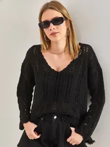 BIANCO LUCCI Women Self Design V-Neck Top