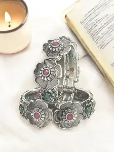 FEMMIBELLA Set Of 2 Silver-Plated Oxidised Stone Studded Cuff Bangles