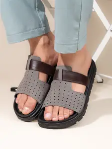 The Roadster Lifestyle Co Men Casual Sandals