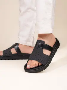 The Roadster Lifestyle Co Men Casual Sandals