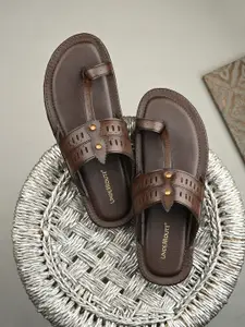 UNDERROUTE Men Comfort Sandals