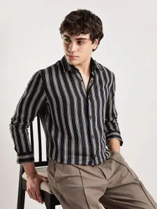 Calvin Klein Jeans Men Slim Fit Striped Casual Shirt
