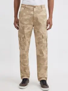 Pepe Jeans Men Printed Mid-Rise Straight Fit Cargos Trousers