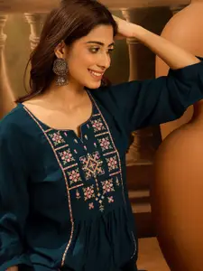 Sangria Embroidered Sweetheart Neck Tops