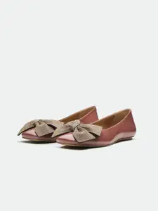 Oroh Women T-Strap Flats with Bows