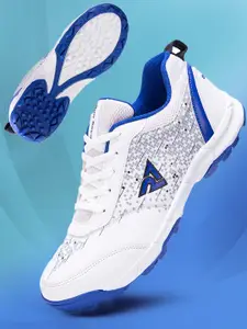 RUN SEVEN Men Cricket Shoes