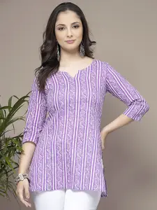 Dream Beauty Fashion Botanical Printed V-Neck Kurti