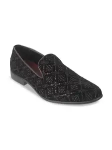 Mochi Men Embellished Ethnic Slip-Ons