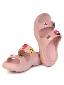 PENNEN Women Self-Design Sliders