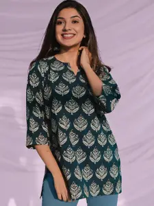 Dream Beauty Fashion Botanical Printed V-Neck Kurti