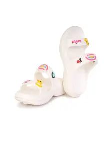 PENNEN Women Stylise Sliders