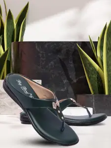 BIG BIRD FOOTWEAR Women PU Clogs Sandals