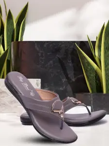 BIG BIRD FOOTWEAR Casual T-Strap Flats