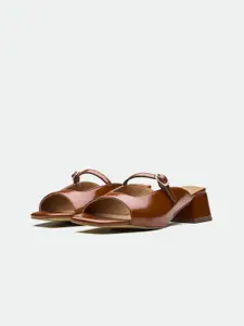 Oroh Women Leather Block Heel Sandals