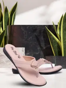 BIG BIRD FOOTWEAR Women Textured One Toe Flats